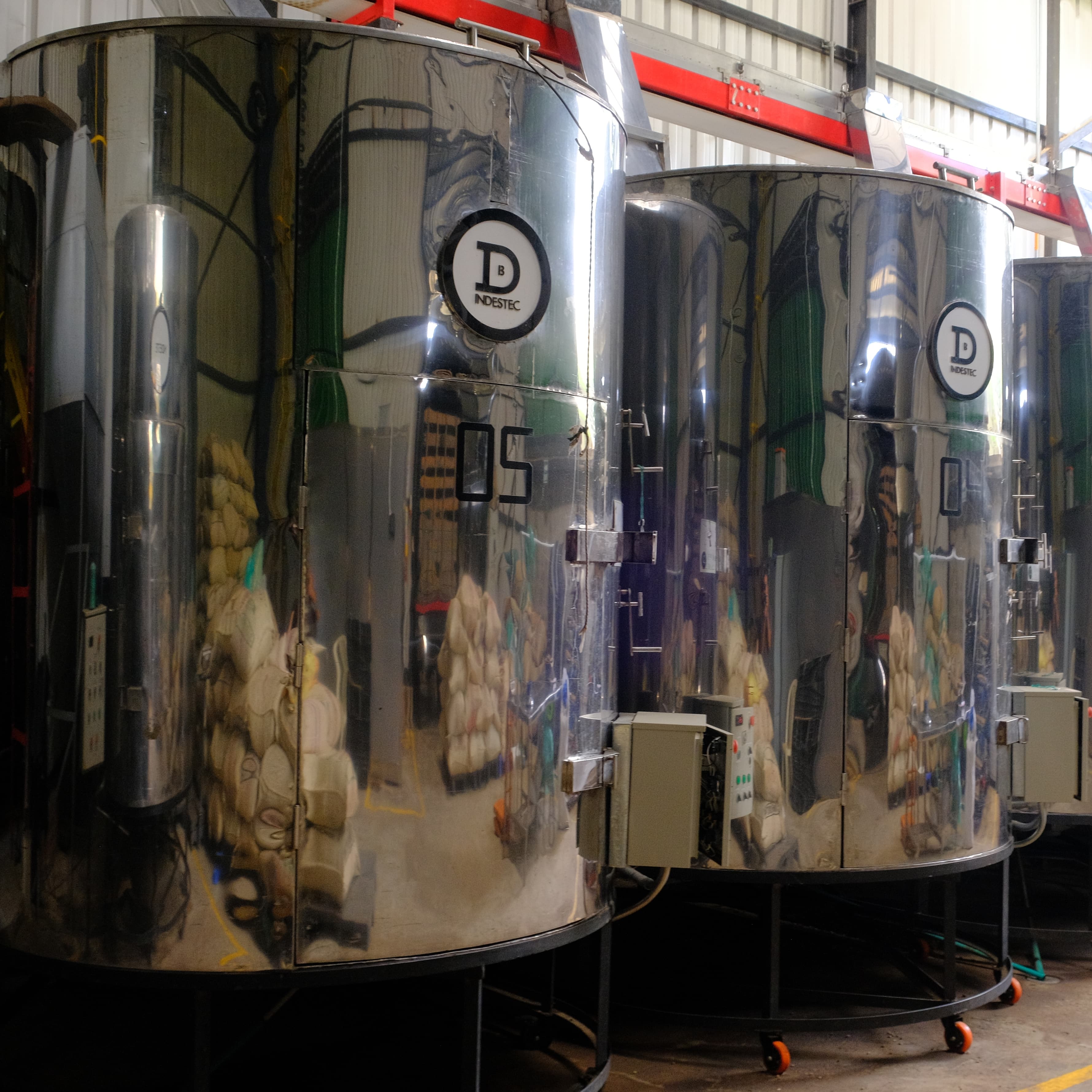 Specialty coffee beans undergoing controlled drying process
